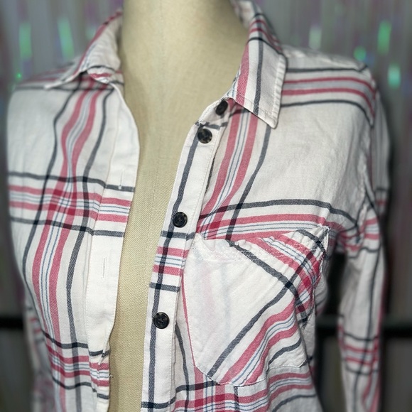 flannel bundle (2) - Picture 5 of 9